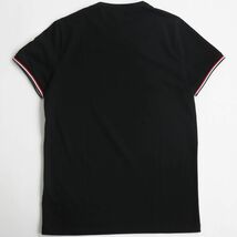 美品●20SS MONCLER モンクレール トリコロール ロゴワッペン付き クルーネック 半袖Tシャツ ブラック S 正規品 メンズ 春夏おすすめ◎_画像3