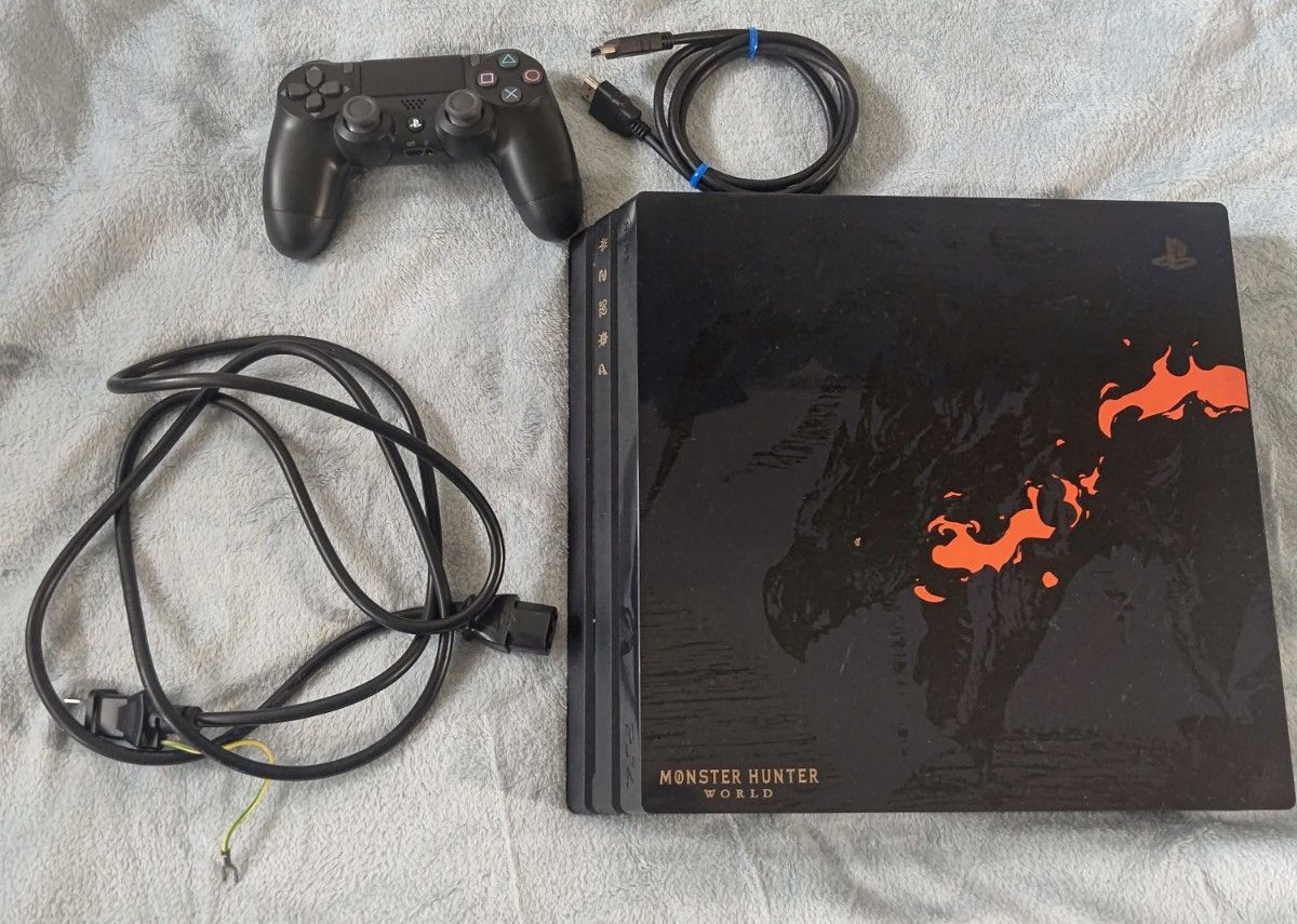 PS4pro モンスターハンターエディショ CUH7100B-