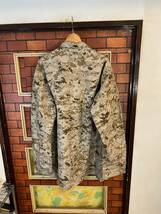 ミリタリージャケット　シャツ　US MARINES 海軍　米軍　アメリカ古着　サイズ M デジカモ　タイガー　デザート　アメリカ古着_画像5