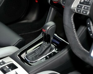 【ＳＵＢＡＲＵ・ＷＲＸ　Ｓ４】ｔｓ用インジケーターカバー（白ステッチ）【スバル純正】★92121VA362