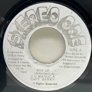 【SKEETER DAVISの名曲を引用した定番DANCEHALL CLASSIC】JAプレス 7インチ UU MADOO / CAPTAIN BARKY Mix Up (Stereo One) 45RPM.