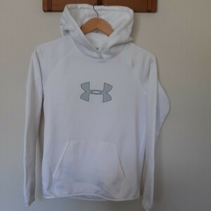 UNDER ARMOUR　裏起毛パーカー アンダーアーマー