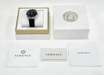 新品 VERSACE ヴェルサーチェ V-CIRCLE ブイサークル クォーツ 腕時計 VE8102619 ブラック レディース ヴェルサーチ 箱保付き 送料無料_画像10