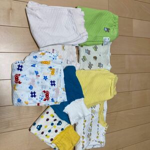 90センチ男の子パジャマ3着と腹巻付きスボン2着カニ柄甚平1着まとめ売り