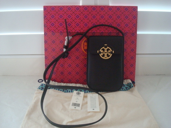 新品・未使用 送料無料 トリーバーチ TORY BURCH Miller レザー スマートフォン バッグ 携帯 カード入れ 黒 ブラック ゴールド金具