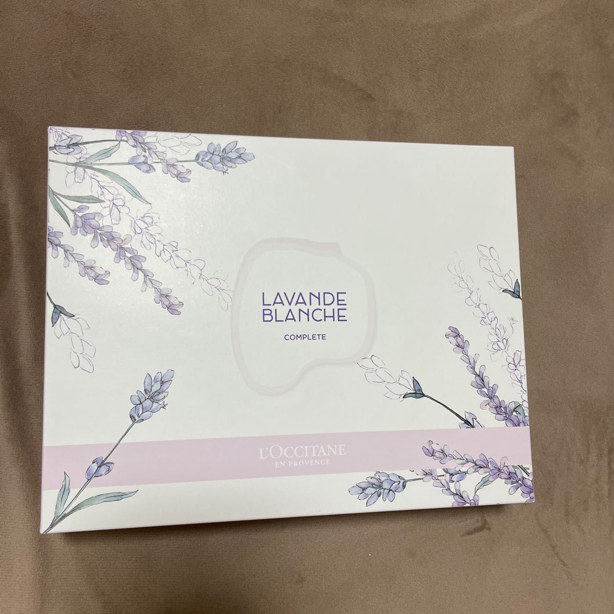 ロクシタン ホワイトラベンダー シークレットコンプリート 16 390円