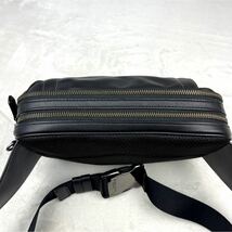 【極美品】コーチ　F37594 レザー　ボディーバッグ　ショルダー　クロス COACH 本革　ブラック　黒　ロゴチャーム　お洒落_画像6