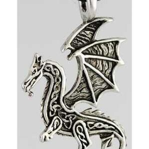 AzureGreen Celtic Dragon amulet ケルト神話