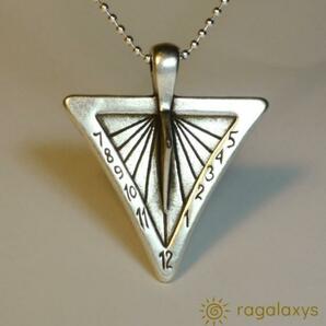 RAgalaxys: Zeus Sundial Pendant 宇宙を体現ゼウス