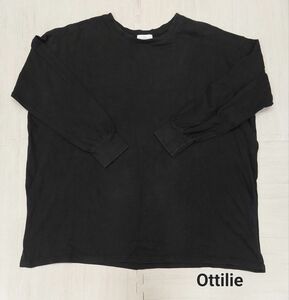 Ottilieオティリエ・長袖Tシャツ 厚手・黒　フリーサイズXL