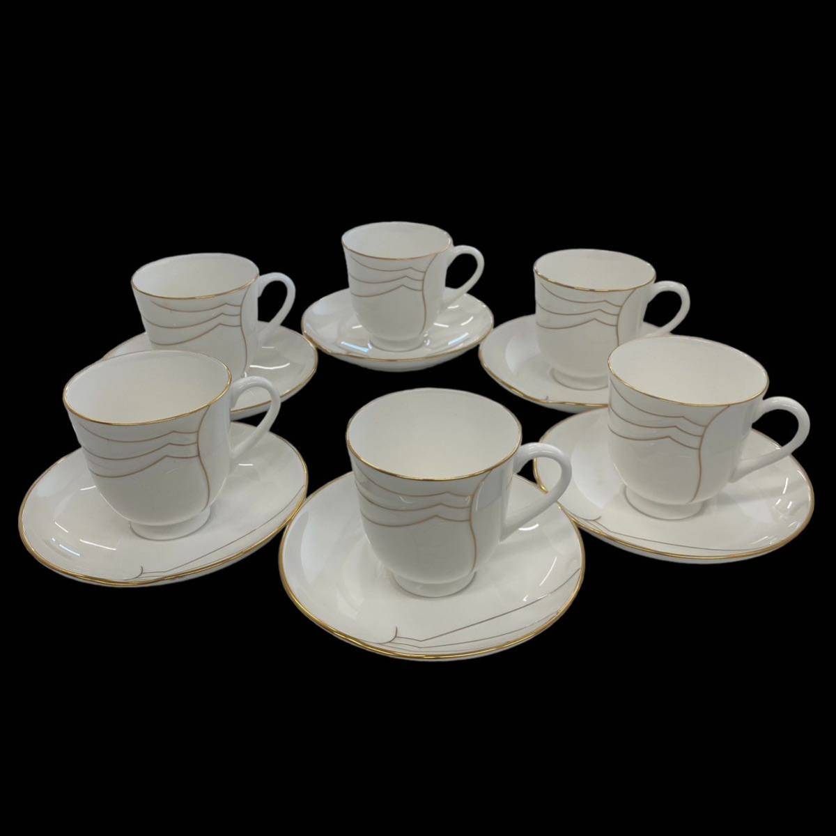 ヤフオク! -「nina ricci」(カップ&ソーサー) (茶器)の落札相場・落札価格