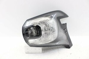 美品/破損無　シエンタ　NSP175G　前期　LED　テールライト　右側　運転席側　コイト　52-283　81551-52C80　打刻1　301322