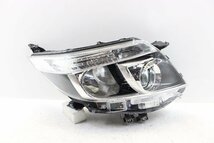 美品　エスクァイア　ZRR80G　LED　ヘッドライト　ライト　右　右側　運転席　28-227　LED　打刻G　81130-28G30　302239_画像1