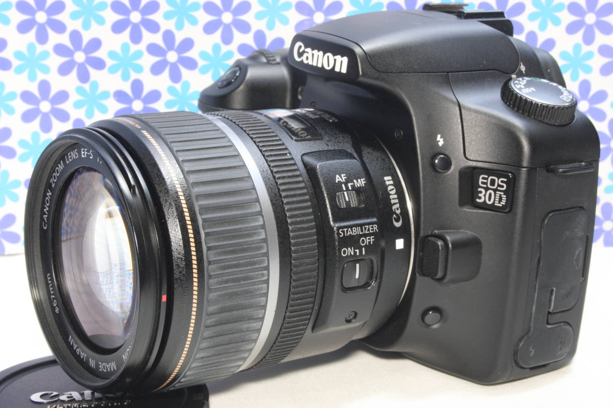 EOS 7D ボディのみ 元箱付き Canon キャノン ＋32GBコンパクト