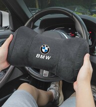 ★新品★BMW★ロゴ入りき 車用記憶 通気性弾性 ネックパッド スエード素材 ネックパッド 汎用 車載首枕 ヘッドレスト 首用クッション_画像1