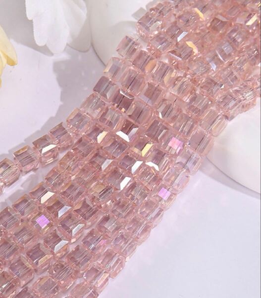 10mm キューブ型ビーズ 四角 スクエア クリスタルガラスビーズ 素材　ピンク