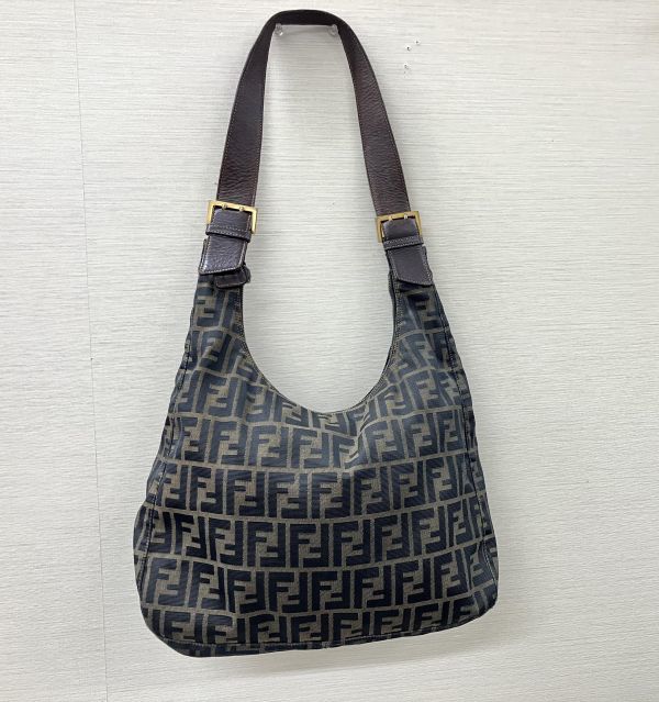 ヤフオク! -「fendi フェンディ ズッカ柄 ワンショルダー ショルダー