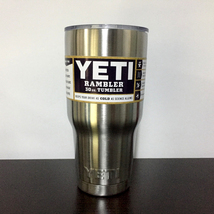 YETI イエティ 30オンス シルバー 30oz ランブラー タンブラー 保温 保冷 アウトドア 水筒 ボトル_画像1