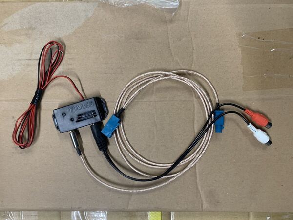 高性能 輸入車用 FMモジュレーター(FMトランスミッター)日本製 FAKRAコネクター仕様 BMW ベンツ ポルシェ アメ車などに