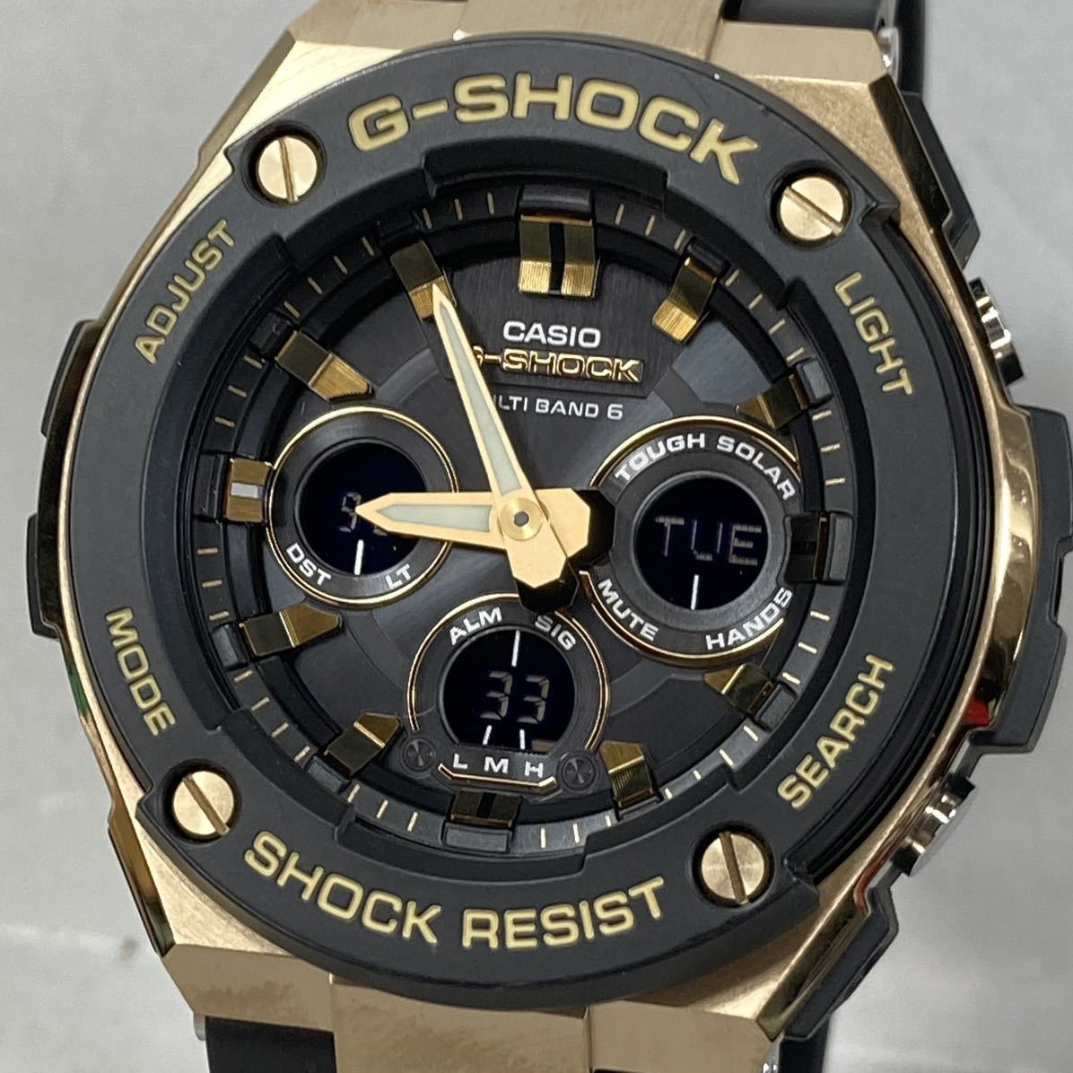 ヤフオク! -「ジーショック gst」の落札相場・落札価格