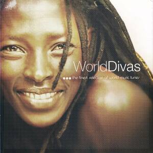 World Divas -the finest selections of world music tunes- 2枚組　Elis Regina　Bebel Gilberto