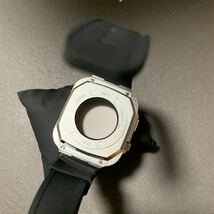 HUALIMEI ケース バンド付き Apple Watch ケース シリコン iWatch シリーズ レイズド 保護 カバー (45mm/44mm, 銀色)_画像6