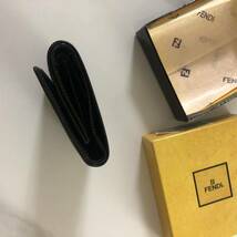 ◆◆◆FENDI 二つ折り財布 小銭入れ フェンディ 正規品　超美品_画像4