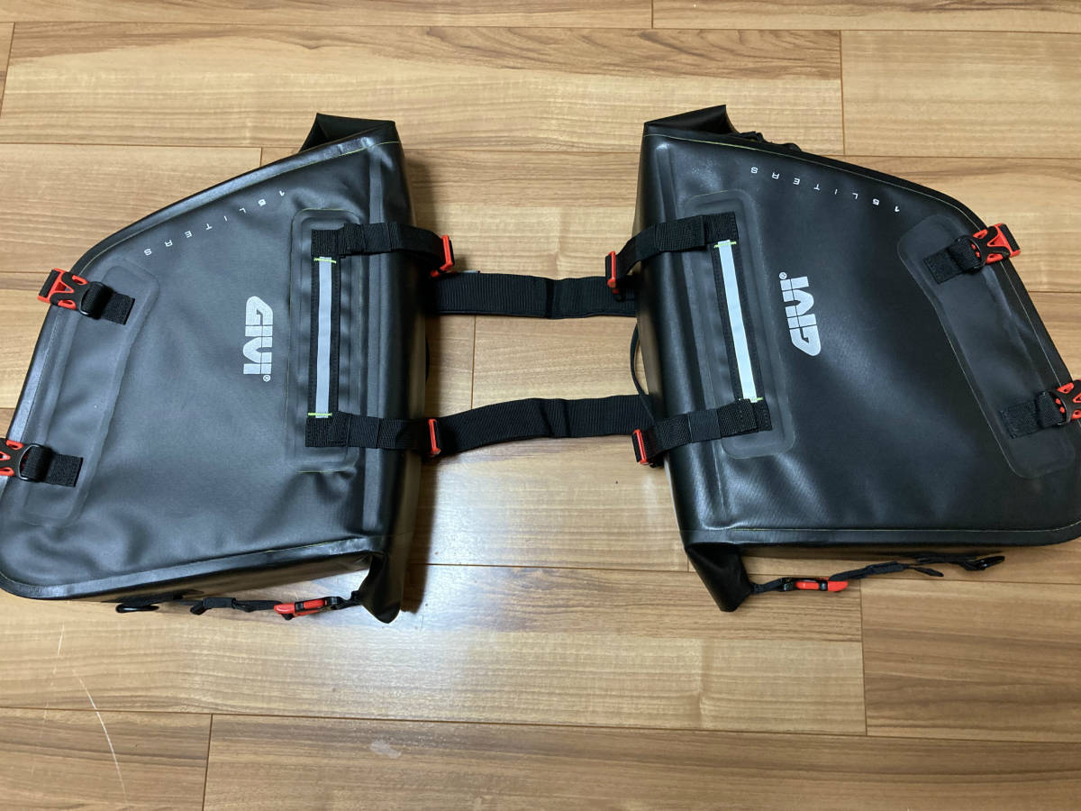 ヤフオク! -「(givi ジビ)」(サドルバッグ、サイドバッグ