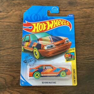 ホットウィール Hot Wheels '92 FORD MUSTANG フォード マスタング