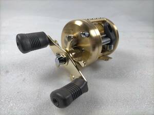 驗【美品 使用回数1回】 シマノ カルカッタ 100XT 右 ライトハンドル 機関良好 日本製 SHIMANO CALCUTTA XT RH383 50 51 101 200 201 1103