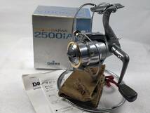 驗 【付属品】 ダイワ トーナメントS 2500iA TD-S チームダイワ 日本製 Made in JP DAIWA TOURNAMENT スピニング （検 TD-Z TD-X 3103_画像1