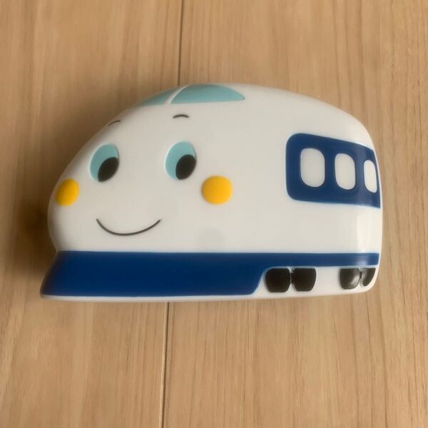 サンリオ 新幹線 ダイカット お弁当箱