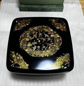 お重　重箱　おせち　弁当　正月　山本寛斎　KANSAI YAMAMOTO 梅　うぐいす　花柄　和食器　和風　お節料理　お節　金