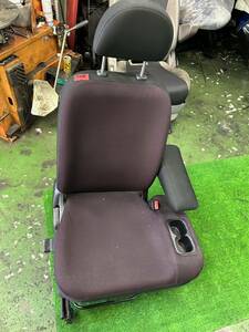 231006-7498 MITSUBISHI Mitsubishi toppo Toppo H82A interior seat driver's seat driver seat (G)