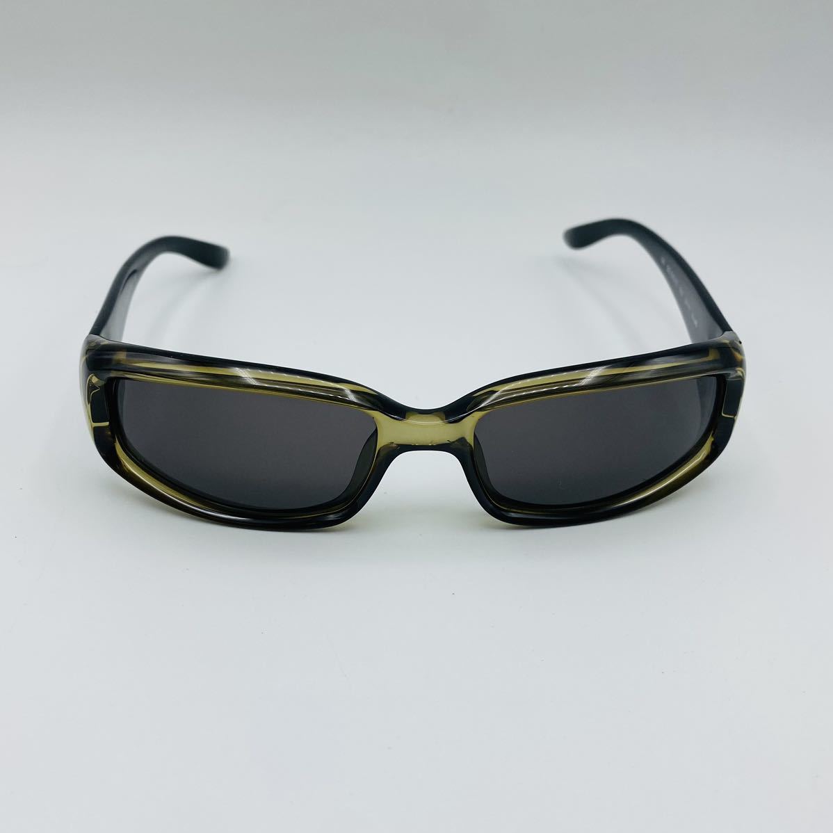 ヤフオク! -「gucci sunglass」(ファッション) の落札相場・落札価格