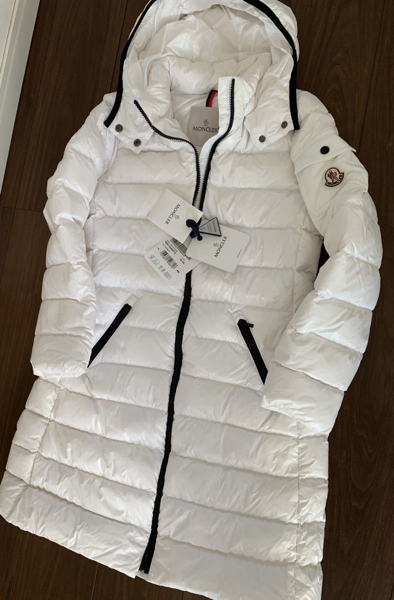 モンクレール MONCLER NESEA ネセア ホワイト1 フリルダウン｜PayPayフリマ