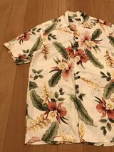 良品☆HAWAII製／TWO PALMS・トゥーパームス サイズS大き目　半袖希少.レーヨンアロハシャツ 花&葉っぱ総柄 ボタニカル調 開襟ボックス型_画像4