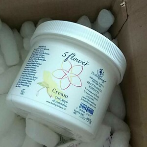 450g■ヒーリングハーブス社ナチュラル・ファイブフラワークリーム プラボトル入450ｇ5フラワー　healing herbs Natural Five Flower Cream