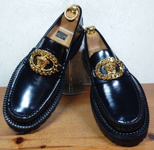 【数回履き程度/極美品】ITALY製 VERSACE/ベルサーチ メデューサ ビットローファー Mens 40 25.5cm相応 ブラック 黒/ferragamo好きにも