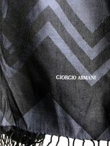 GIORGIO ARMANI ジョルジオアルマーニ　総柄　シルク100 スカーフ　アクセサリー　_画像3