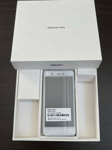 未使用品 Rakuten Mini C330 ホワイト 一括購入 判定◯ 楽天モバイル SIMフリー /c スマートフォン 箱と本体 P26