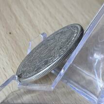 WX1113流浪幣 鎧勇士 天眼 鷹紋 外国硬貨 貿易銀 海外古銭 コレクションコイン 貨幣 重さ約21g_画像3