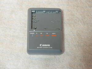 キャノンデジタルカメラ用バッテリー充電器　CG-580　中古　送料￥300