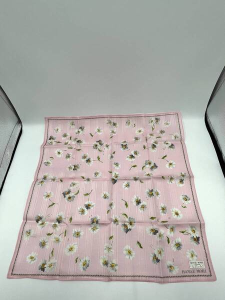 HANAE MORI ハナエモリ ハンカチ バンダナ ピンク系 花柄 マーガレット ゴールド縁ライン 綿 コットン100% W45 H45