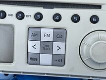 S10　　パッソ KGC30　純正オーディオ　 CDデッキ AM FM ラジオ 　_画像2