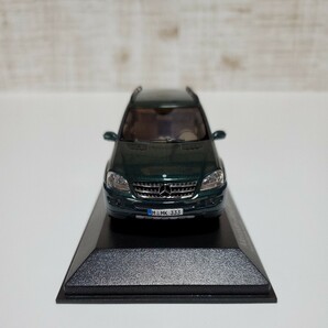 1/43 ミニチャンプス MINICHAMPS/Mercedes-Benz M-Class 2005 Andraditgrun metallic/メルセデス・ベンツ Mクラス グリーンメタリックの画像2