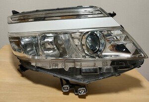 （美品/点灯ok） ヴォクシー 80 前期 ZS 純正 LED ヘッドライト 右 運転席側 81110-28G01 ICHIKOH 28-229 刻印→A 