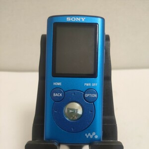 【ジャンク】SONY WALKMAN NW-E052 ソニー ウォークマン デジタルミュージックプレーヤー 2GB S/N 7068488【中古品】