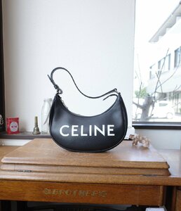 ★2022年　CELINE/セリーヌ　*アヴァ　三日月型　ロゴハンドバッグ//定価￥214.500*　古着のgplus広島　2310r3