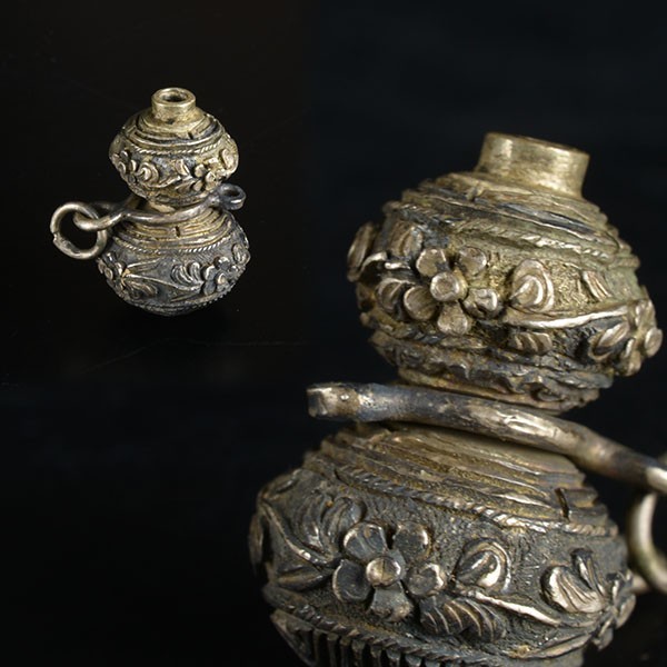 5167】明治期 堤物 赤銅 瓢箪 根付(初品・買取品)-